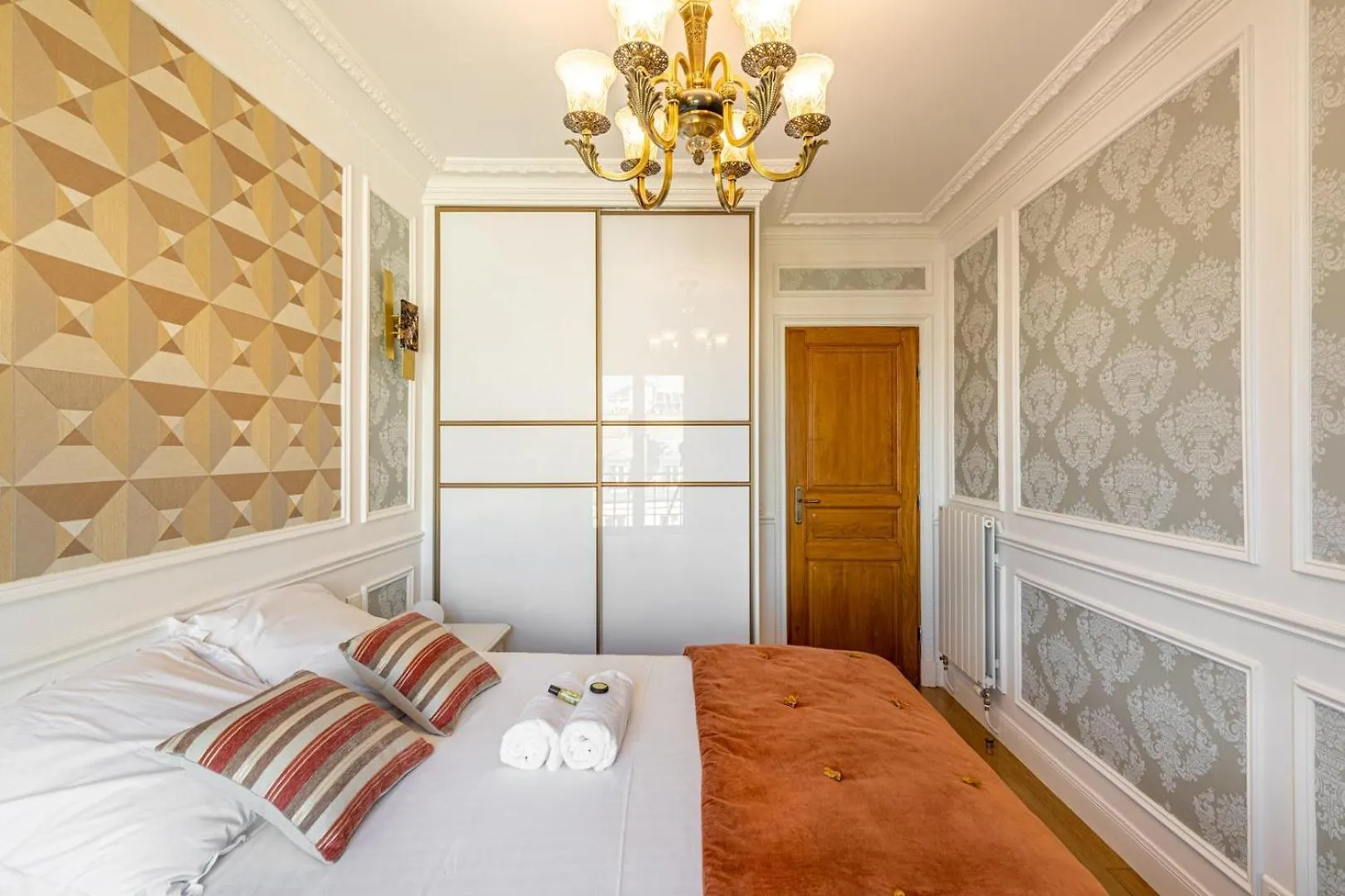 Guestready - Charming Stay Near Museum Of Illusion Paris 0*,  France