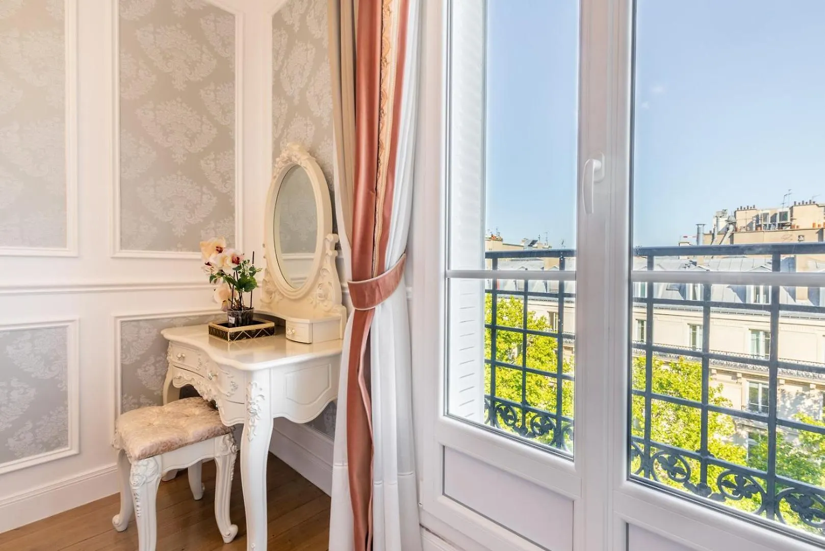Guestready - Charming Stay Near Museum Of Illusion Paris