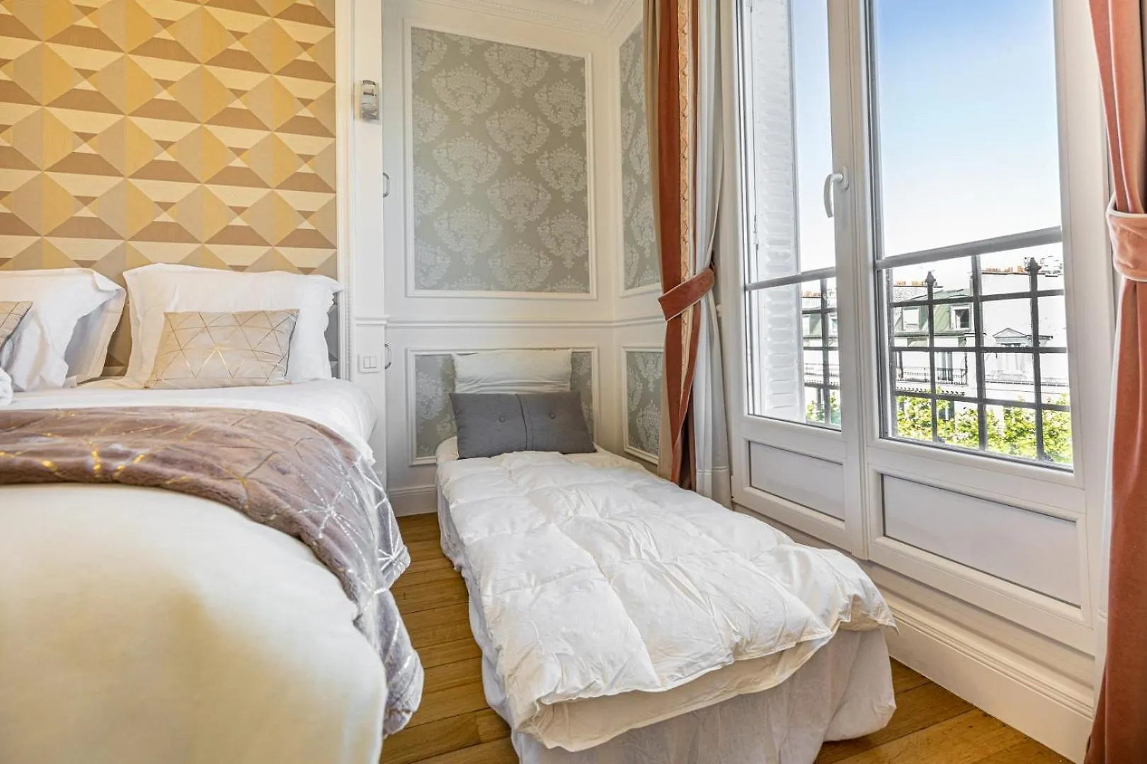 Guestready - Charming Stay Near Museum Of Illusion Paris Apartment