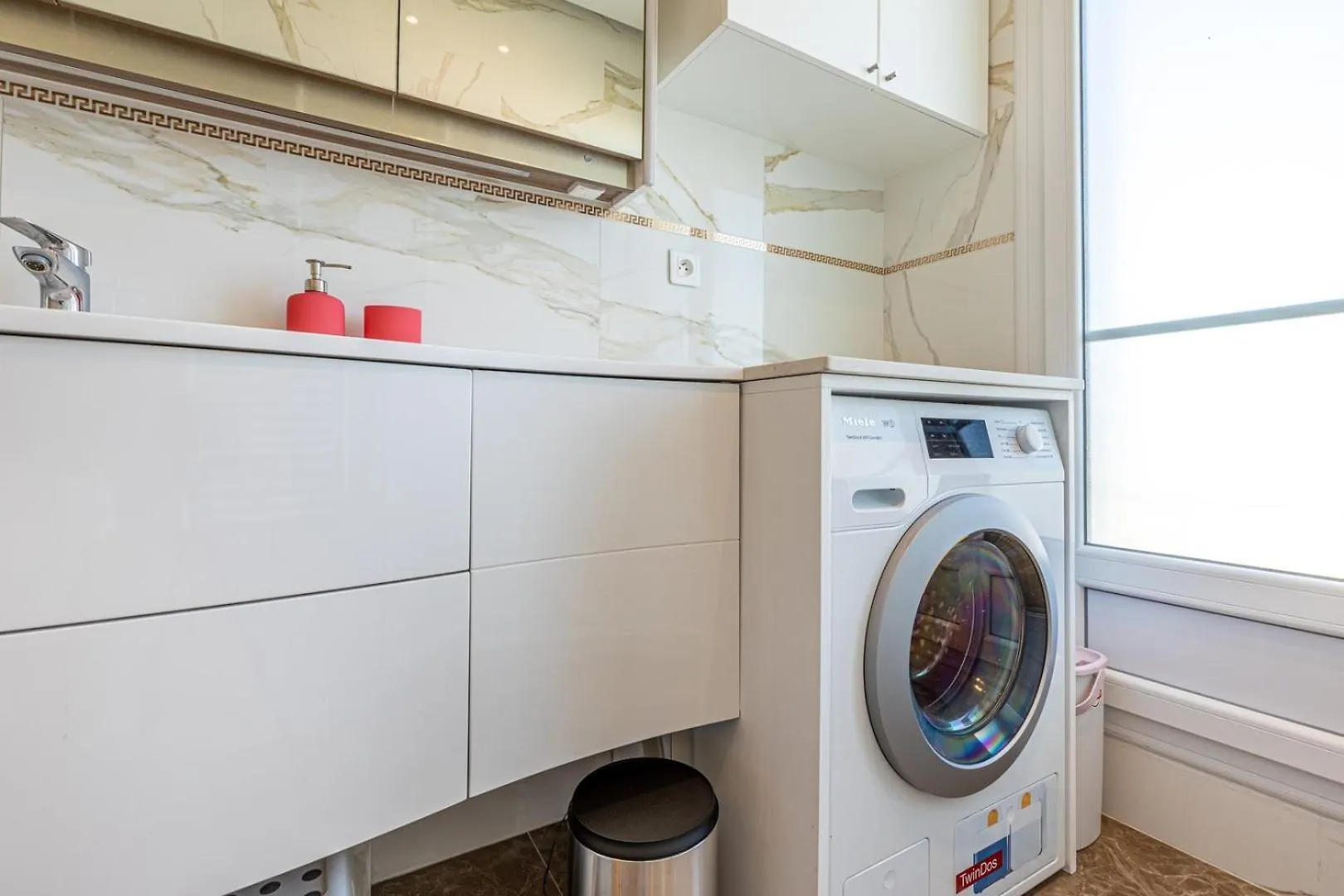 Guestready - Charming Stay Near Museum Of Illusion Paris 0*,